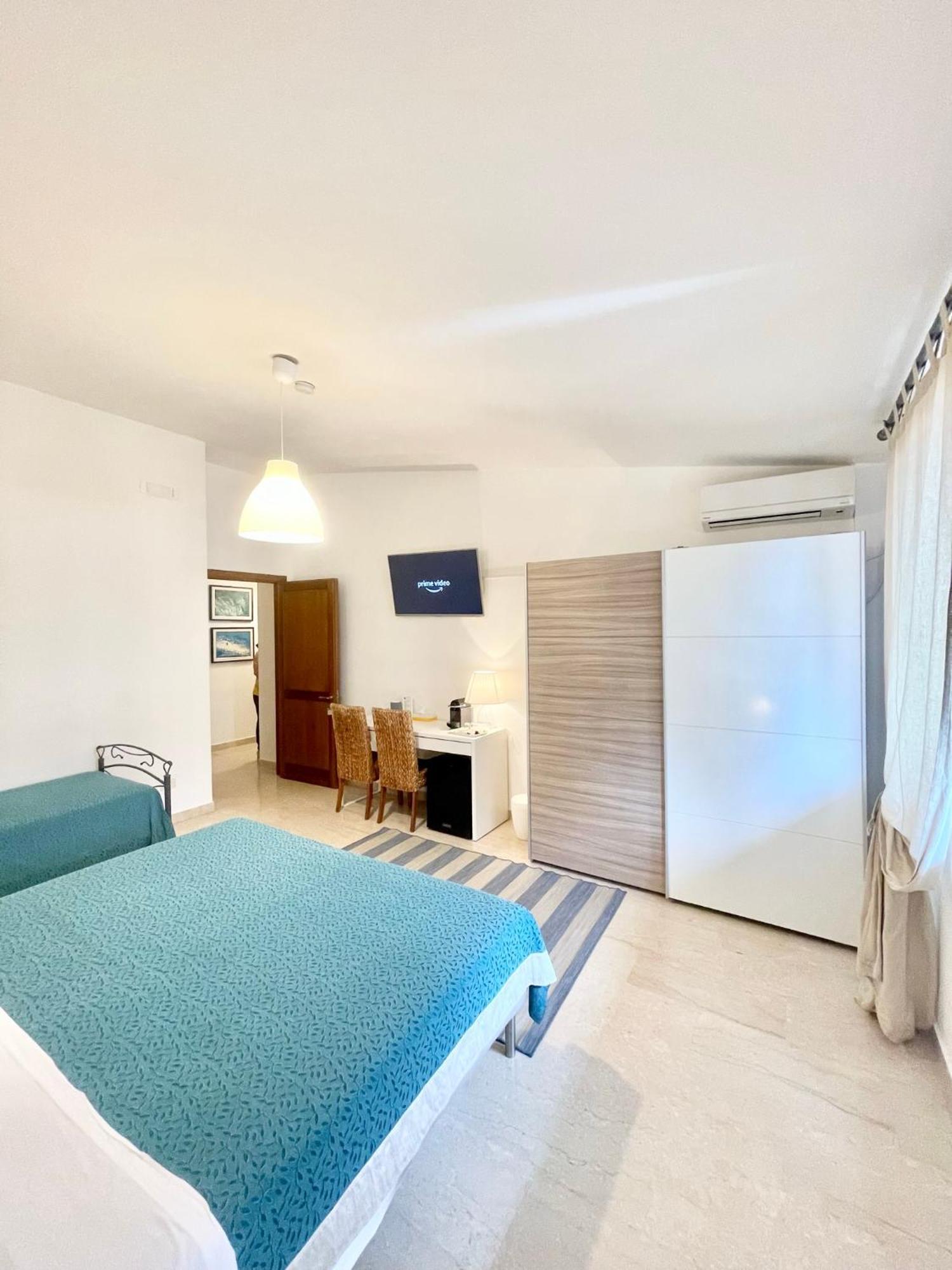 B&B Le Saline Taranto Ngoại thất bức ảnh
